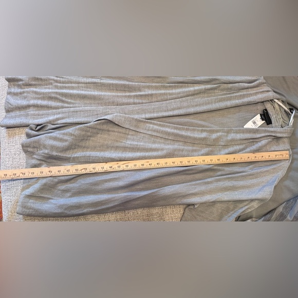 Lane Bryant Grey Open Front Cardigan Sweater Plus 3/4 Sleeves Pockets Sz 26/28 - Picture 12 of 12